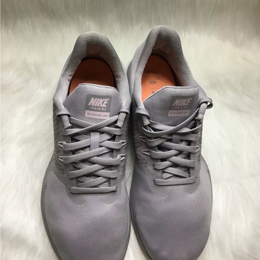 Women Tennis shoes Nike Training In Season TR8 Size 7 Gray. - Picture 2 of 5